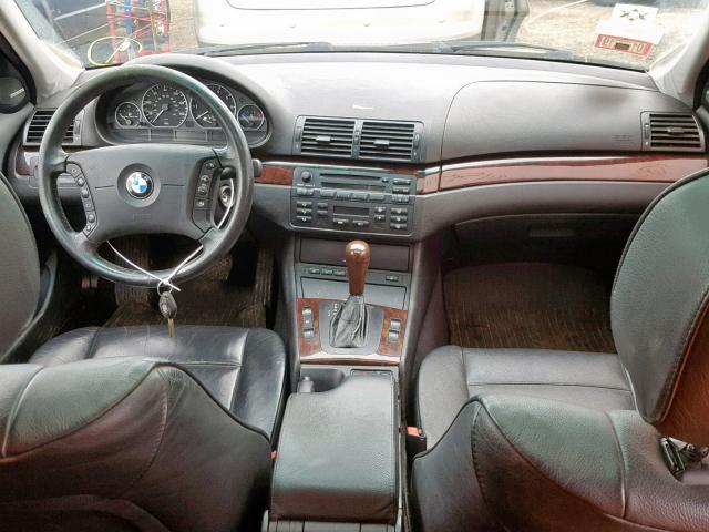 WBAEW53495PN39230 - 2005 BMW 330 XI BLACK photo 10