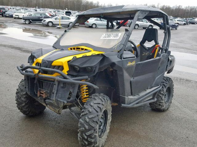 3JBKXLP10CJ002812 - 2012 CAN-AM COMMANDER YELLOW photo 2