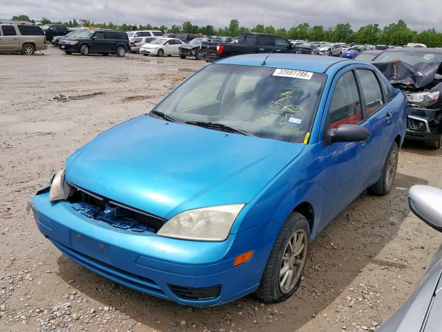 1FAHP34N07W157322 - 2007 FORD FOCUS ZX4 BLUE photo 2