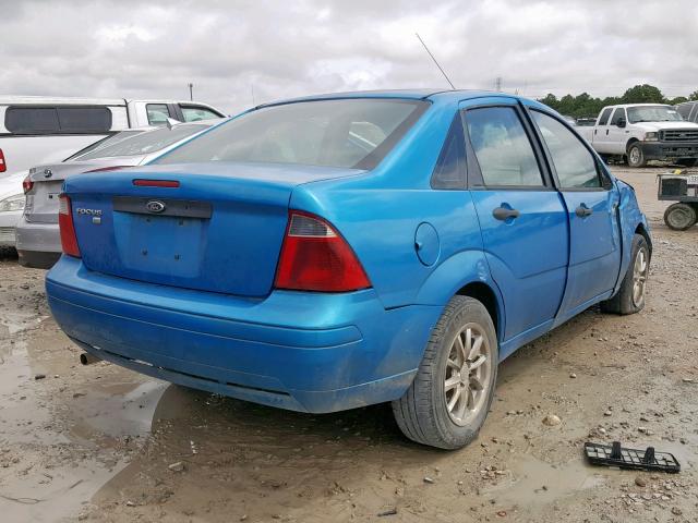 1FAHP34N07W157322 - 2007 FORD FOCUS ZX4 BLUE photo 4