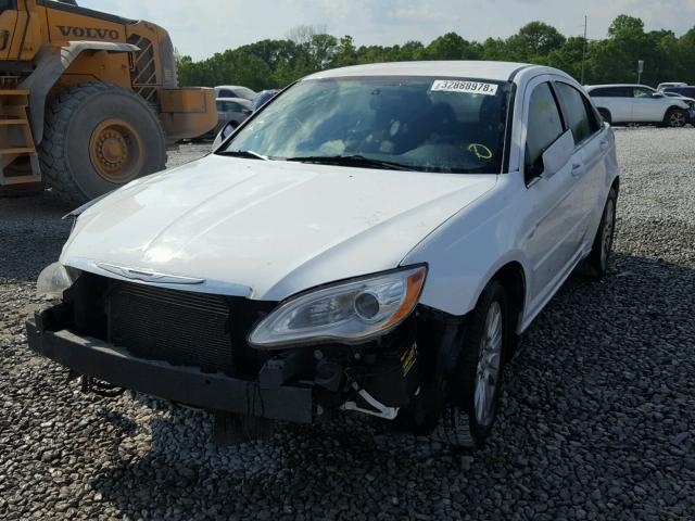 1C3CCBAB2CN200146 - 2012 CHRYSLER 200 LX WHITE photo 2