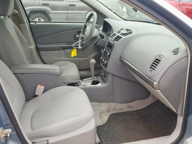 1G1ZS58F37F189945 - 2007 CHEVROLET MALIBU LS SILVER photo 5