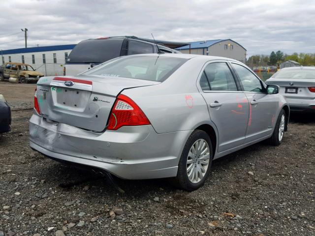 3FADP0L32AR384020 - 2010 FORD FUSION HYB SILVER photo 4