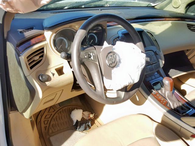 1G4GC5E39DF332698 - 2013 BUICK LACROSSE WHITE photo 9