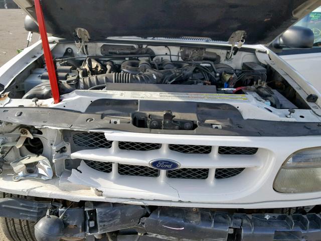 1FMZU75E51ZA66741 - 2001 FORD EXPLORER L WHITE photo 7