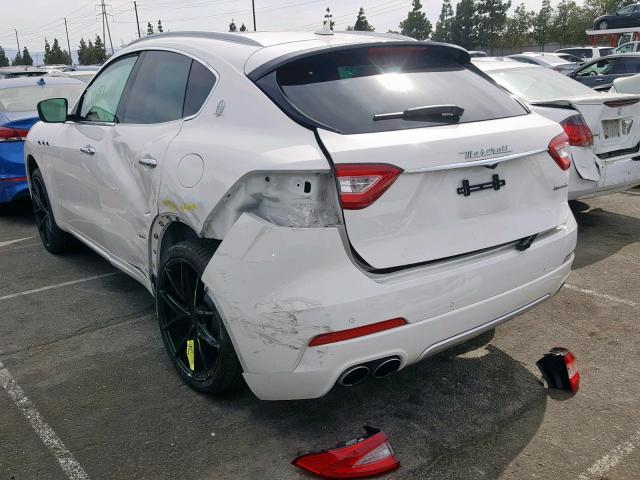 ZN661XUL6HX237646 - 2017 MASERATI LEVANTE LU WHITE photo 3