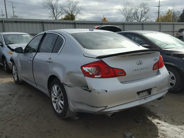 JNKCV61F09M050809 - 2009 INFINITI G37 SILVER photo 3