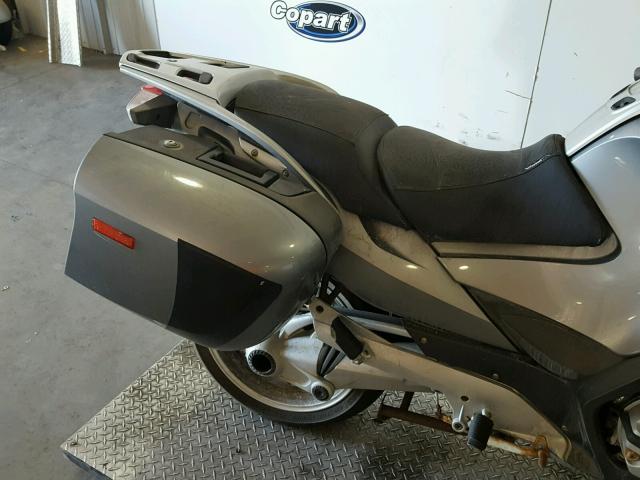 WB10388095ZM16283 - 2005 BMW R1200 ST SILVER photo 6