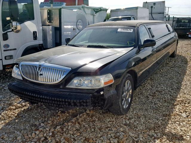 1L1FM88WX6Y612199 - 2006 LINCOLN LIMO BLACK photo 2