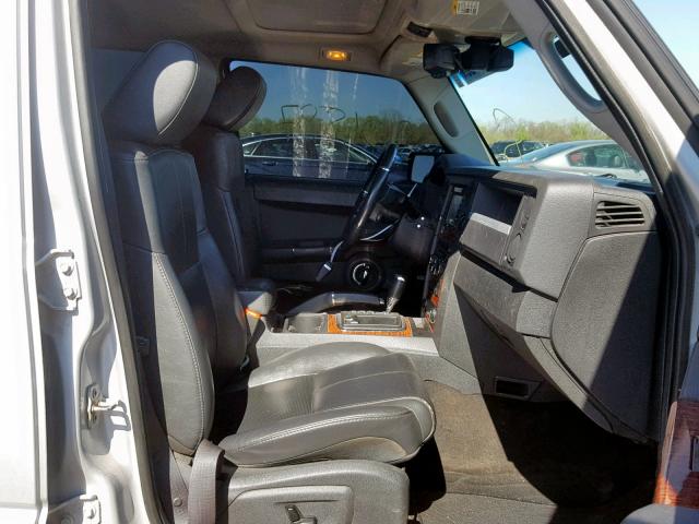 1J8HG582X8C196890 - 2008 JEEP COMMANDER 银色 照片 5