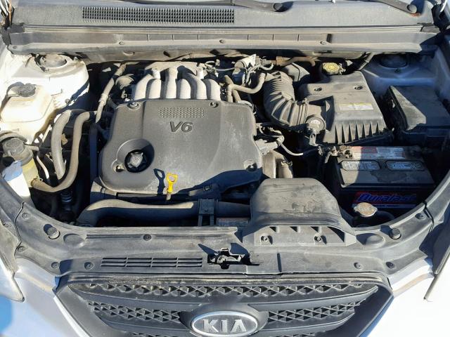 KNAFG526987167669 - 2008 KIA RONDO LX SILVER photo 7