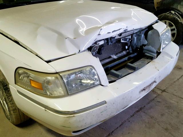 2MEFM75V78X660107 - 2008 MERCURY GRAND MARQ WHITE photo 9