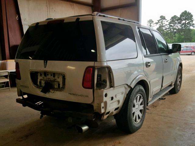 5LMFU27R54LJ37916 - 2004 LINCOLN NAVIGATOR Crème photo 4