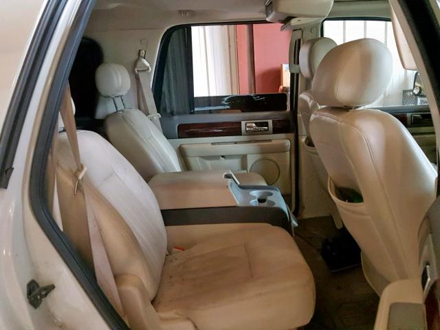5LMFU27R54LJ37916 - 2004 LINCOLN NAVIGATOR Crème photo 6