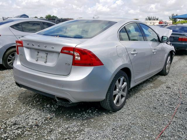 YV126MFK3G2413627 - 2016 VOLVO S60 PREMIE SILVER photo 4