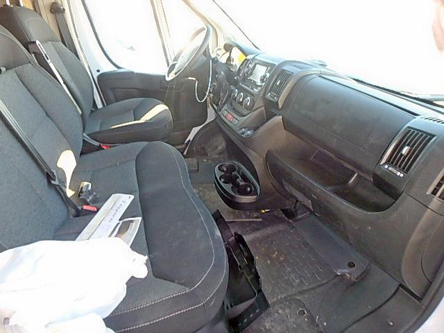 3C6URVHGXJE122547 - 2018 RAM PROMASTER 白色 照片 5