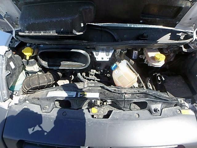 3C6URVHGXJE122547 - 2018 RAM PROMASTER 白色 照片 7