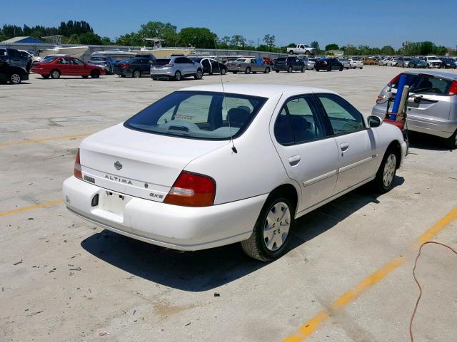 1N4DL01DXWC135560 - 1998 NISSAN ALTIMA XE WHITE photo 4