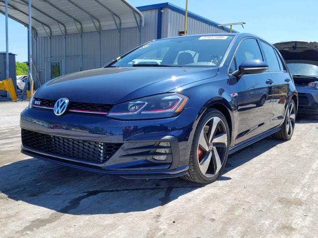 3VW447AU1JM279762 - 2018 VOLKSWAGEN GTI S/SE BLUE photo 2