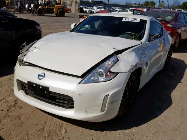 JN1AZ4EH0HM955047 - 2017 NISSAN 370Z BASE WHITE photo 2