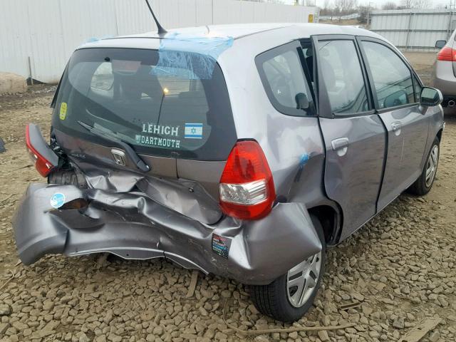 JHMGD38468S052601 - 2008 HONDA FIT GRAY photo 4