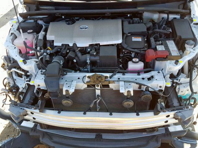 JTDKARFP8J3078346 - 2018 TOYOTA PRIUS PRIM 白色 照片 7