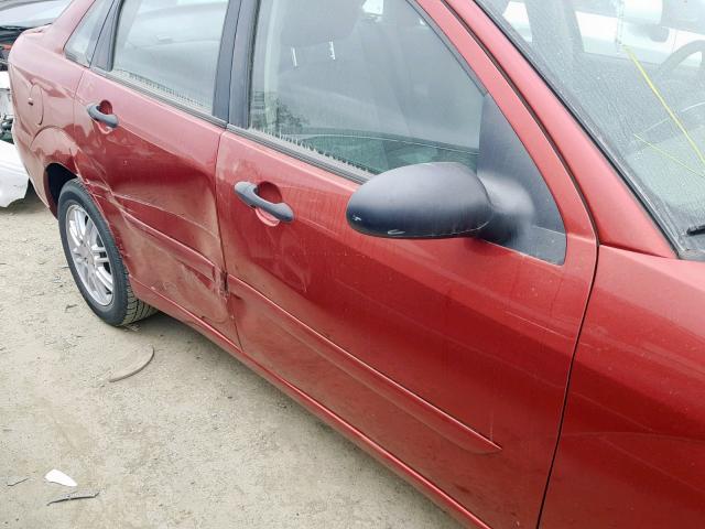 1FAFP34N95W290004 - 2005 FORD FOCUS ZX4 RED photo 9