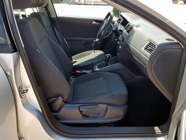 3VW2K7AJ2EM221426 - 2014 VOLKSWAGEN JETTA BASE SILVER photo 5