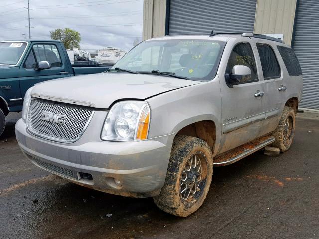 1GKFK63828J225586 - 2008 GMC YUKON DENA TAN photo 2