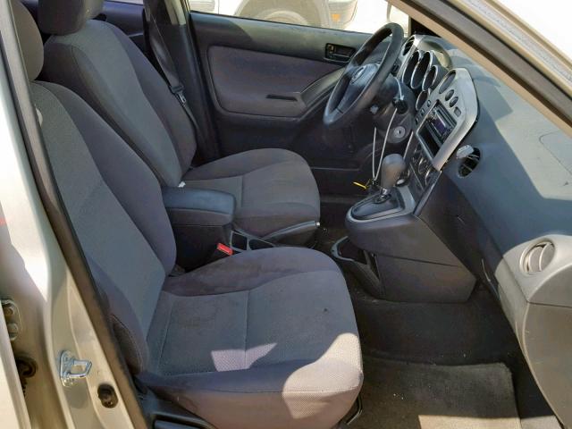 2T1KR32E13C077558 - 2003 TOYOTA MATRIX 银色 照片 5