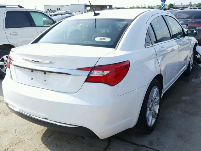 1C3CCBAB3DN761182 - 2013 CHRYSLER 200 LX WHITE photo 4