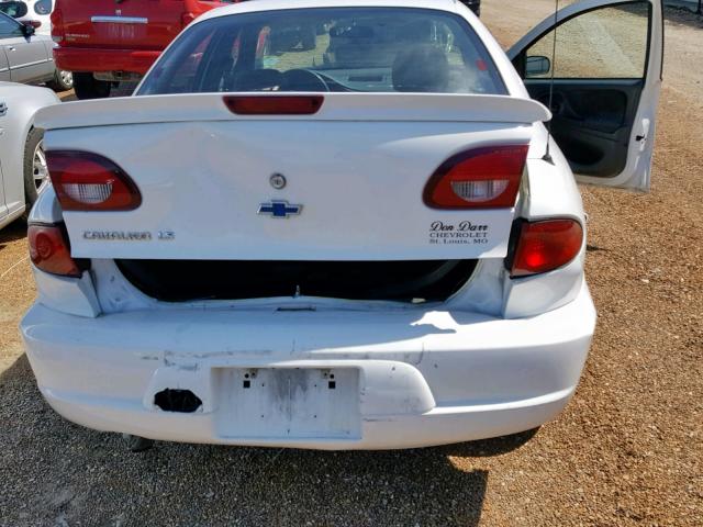 1G1JF524527344300 - 2002 CHEVROLET CAVALIER L WHITE photo 9