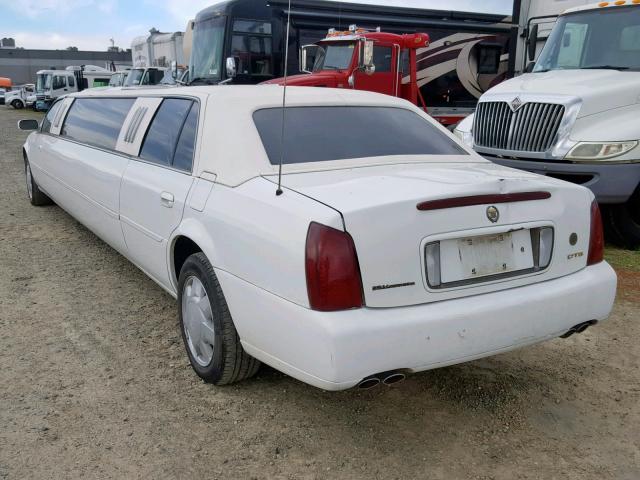 1GEEH90YXYU550715 - 2000 CADILLAC PROFESSION WHITE photo 3