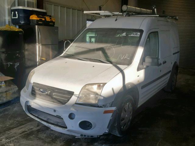 NM0LS7BN1DT136292 - 2013 FORD TRANSIT CO WHITE photo 2