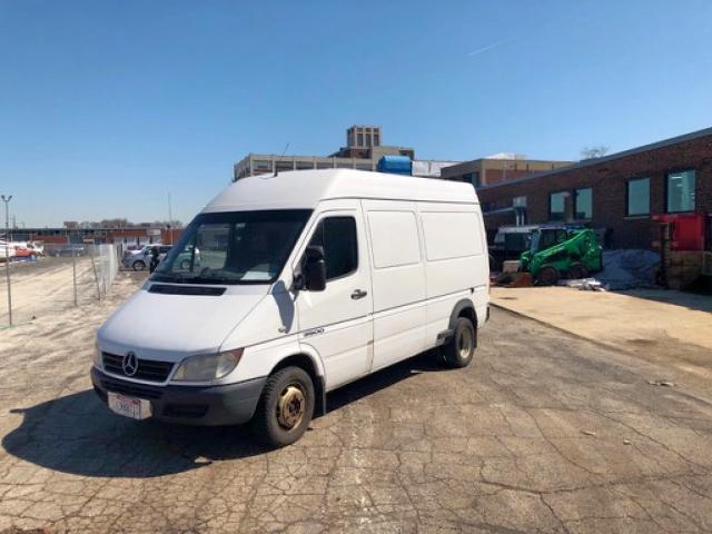 WD0PD444X65963207 - 2006 DODGE SPRINTER 3 WHITE photo 2