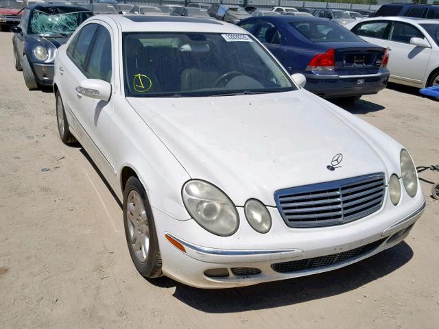 WDBUF65J75A717872 - 2005 MERCEDES-BENZ E 320 WHITE photo 1