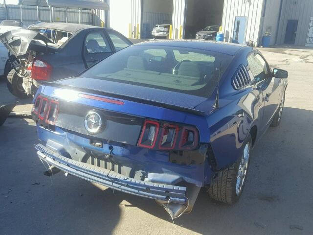 1ZVBP8AM2E5317788 - 2014 FORD MUSTANG BLUE photo 4