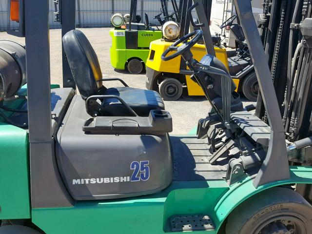 AF17B11126 - 2006 MITSUBISHI FORKLIFT GREEN photo 5