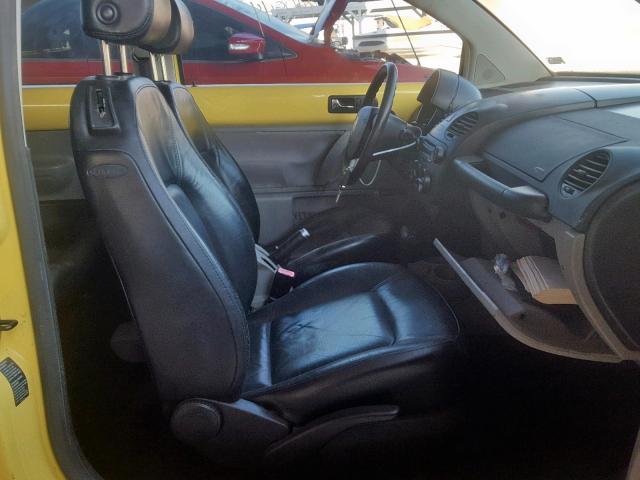 3VWCD31CX4M415998 - 2004 VOLKSWAGEN NEW BEETLE ყვითელი ფოტო 5