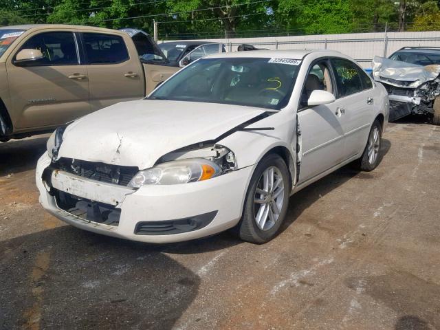 2G1WU583989223318 - 2008 CHEVROLET IMPALA LTZ WHITE photo 2