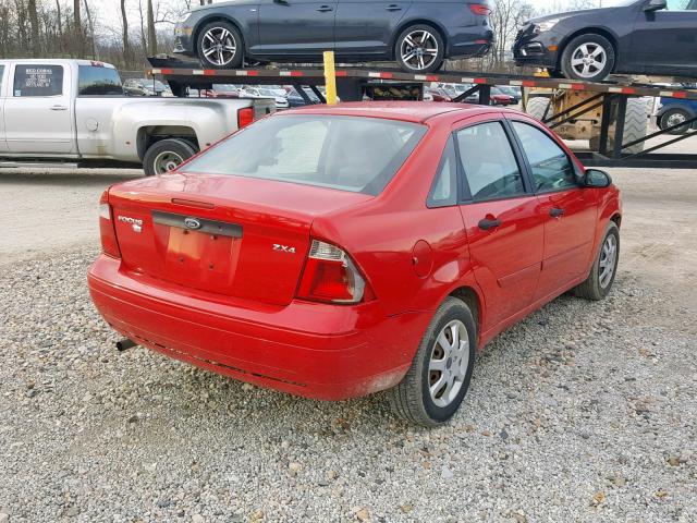 1FAFP34N15W251035 - 2005 FORD FOCUS ZX4 RED photo 4