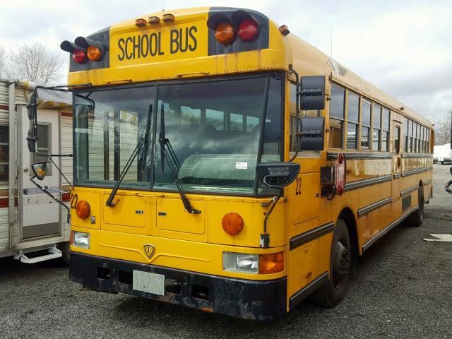 4DRBJABR34A969259 - 2004 IC CORPORATION 3000 YELLOW photo 2