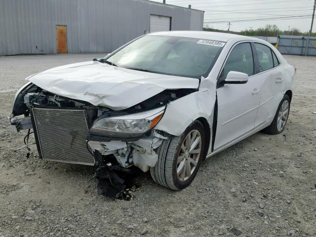 1G11D5SL4FF267119 - 2015 CHEVROLET MALIBU 2LT WHITE photo 2