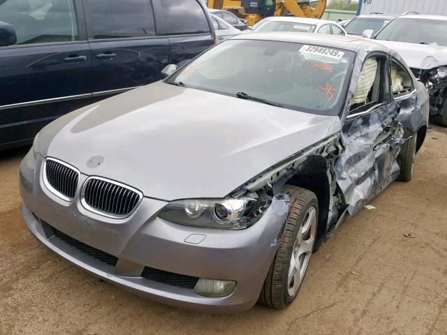 WBAWV13507PK49549 - 2007 BMW 328 I SULE SILVER photo 2