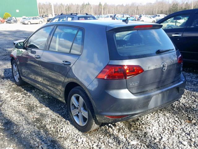 3VW117AU1HM066882 - 2017 VOLKSWAGEN GOLF S GRAY photo 3