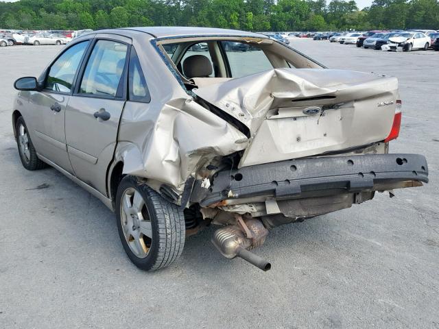 1FAHP34N46W231386 - 2006 FORD FOCUS ZX4 GOLD photo 3