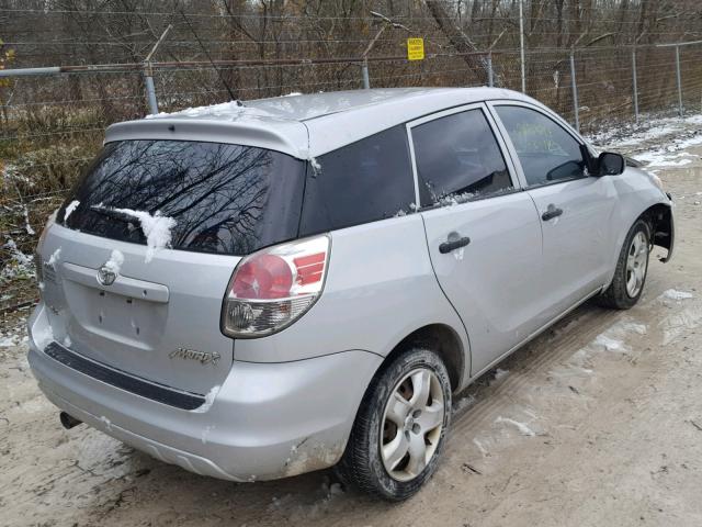 2T1KR32E55C492109 - 2005 TOYOTA MATRIX SILVER photo 4