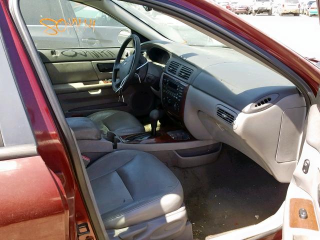 1FAFP56U66A203433 - 2006 FORD TAURUS SEL RED photo 5