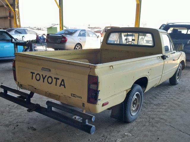 JT4RN44E5C0062617 - 1982 TOYOTA PICKUP 3/4 YELLOW photo 3