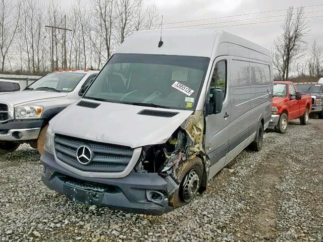 WD3PF4CC5HP373493 - 2017 MERCEDES-BENZ SPRINTER 3 SILVER photo 2